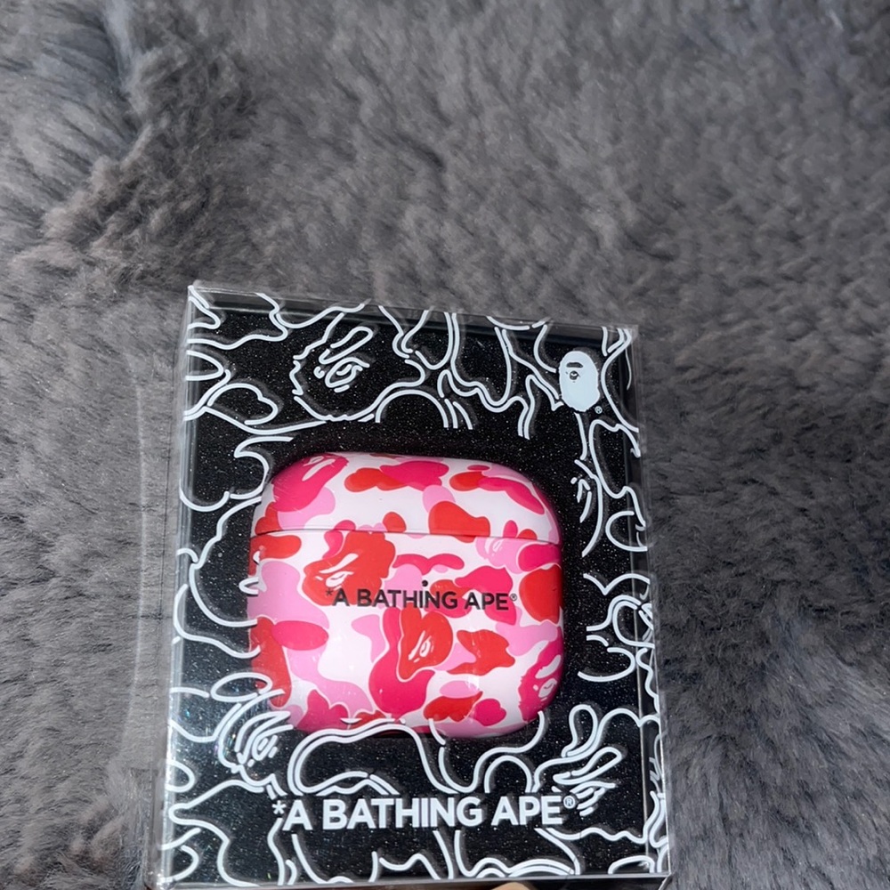 BATHING APE AIRPOD 3 CASE